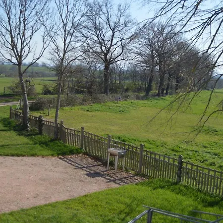Familial A Avec Terrasse, Proche Nature Et Ferme Equestre - Fr-1-489-371 *