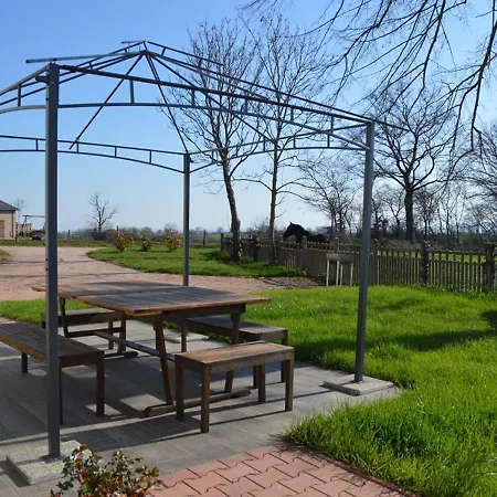 Holiday home Familial A Avec Terrasse, Proche Nature Et Ferme Equestre - Fr-1-489-371 *