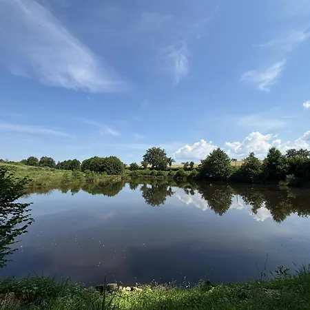 Hébergement de vacances Montaiguët-en-forez, 5 Pièces, 8 Personnes - Fr-1-489-371